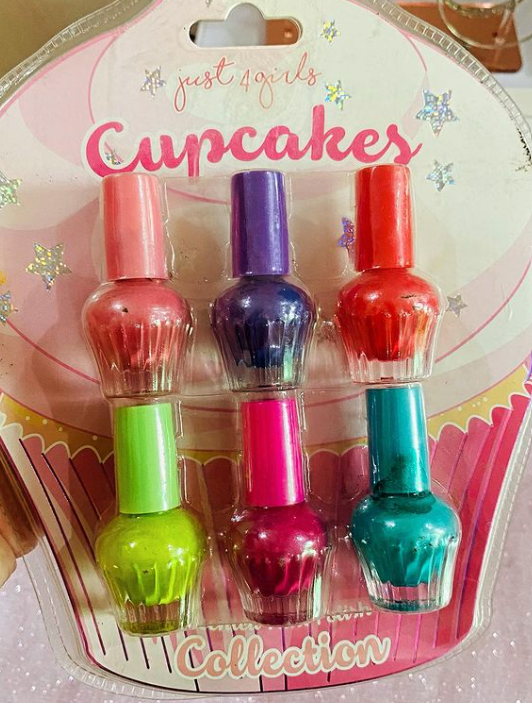 Cupcakes Nail Polish Set.