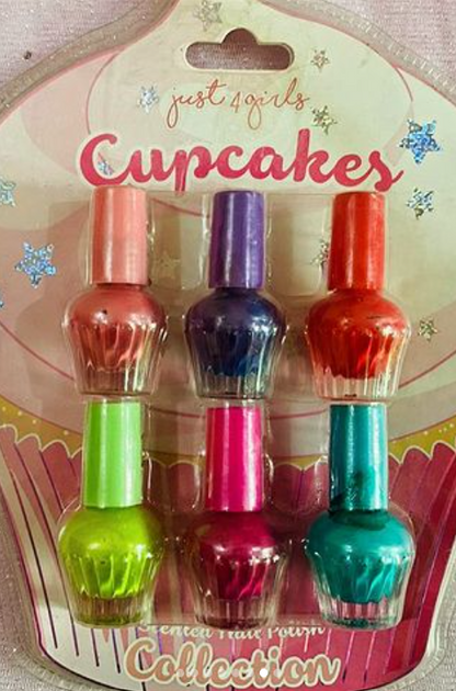 Cupcakes Nail Polish Set.